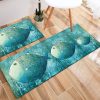 Keukenloper met blauwe vis